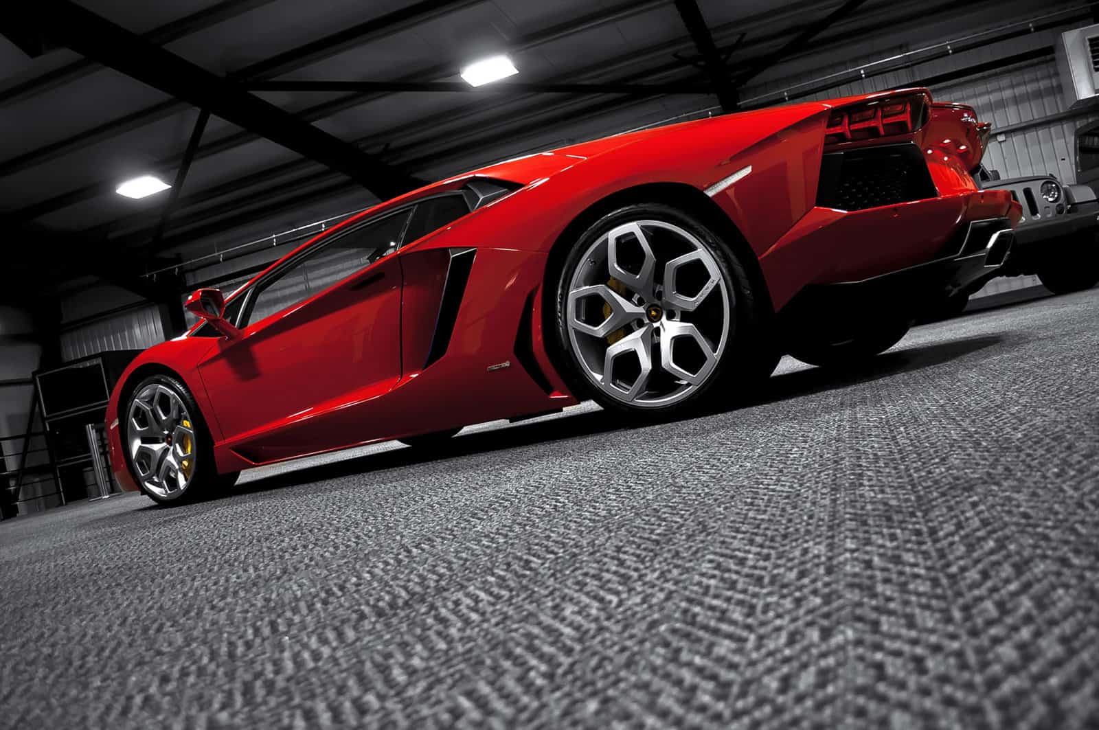 Kahn Design Lamborghini Aventador 2