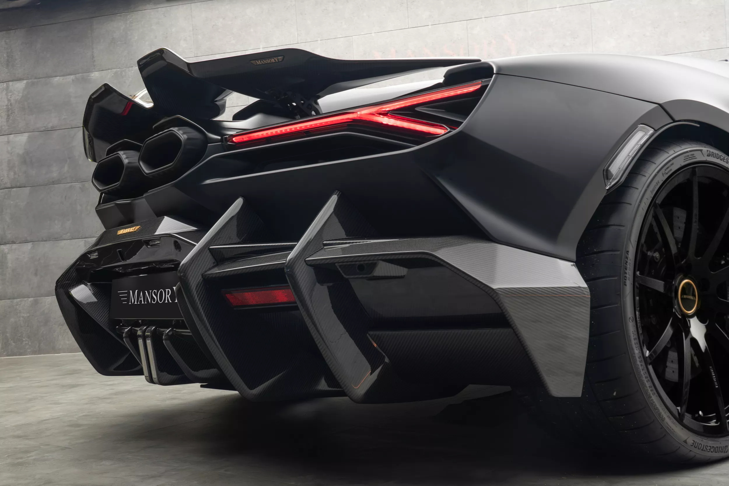 Mansory Lamborghini Revuelto 18